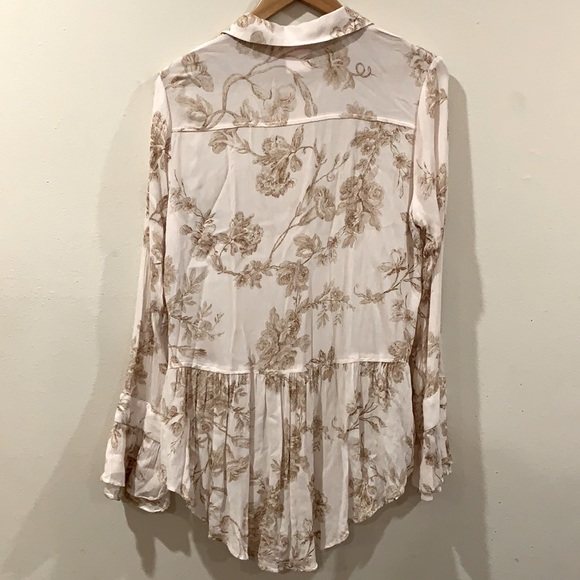 Lauren Conrad : woman’s button down - Picture 2 of 4